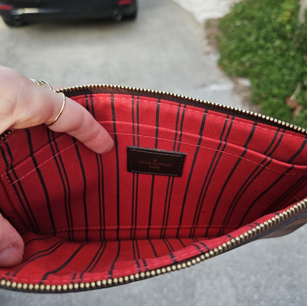 *SOLD* Damier Ebene Louis Vuitton Neverfull MM pochette wristlet clutch - Picture 6 of 10